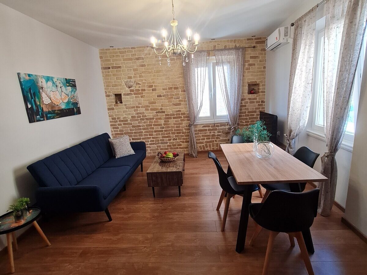 Casa di Martha, Apartment for Rent, Corfu Town Homes