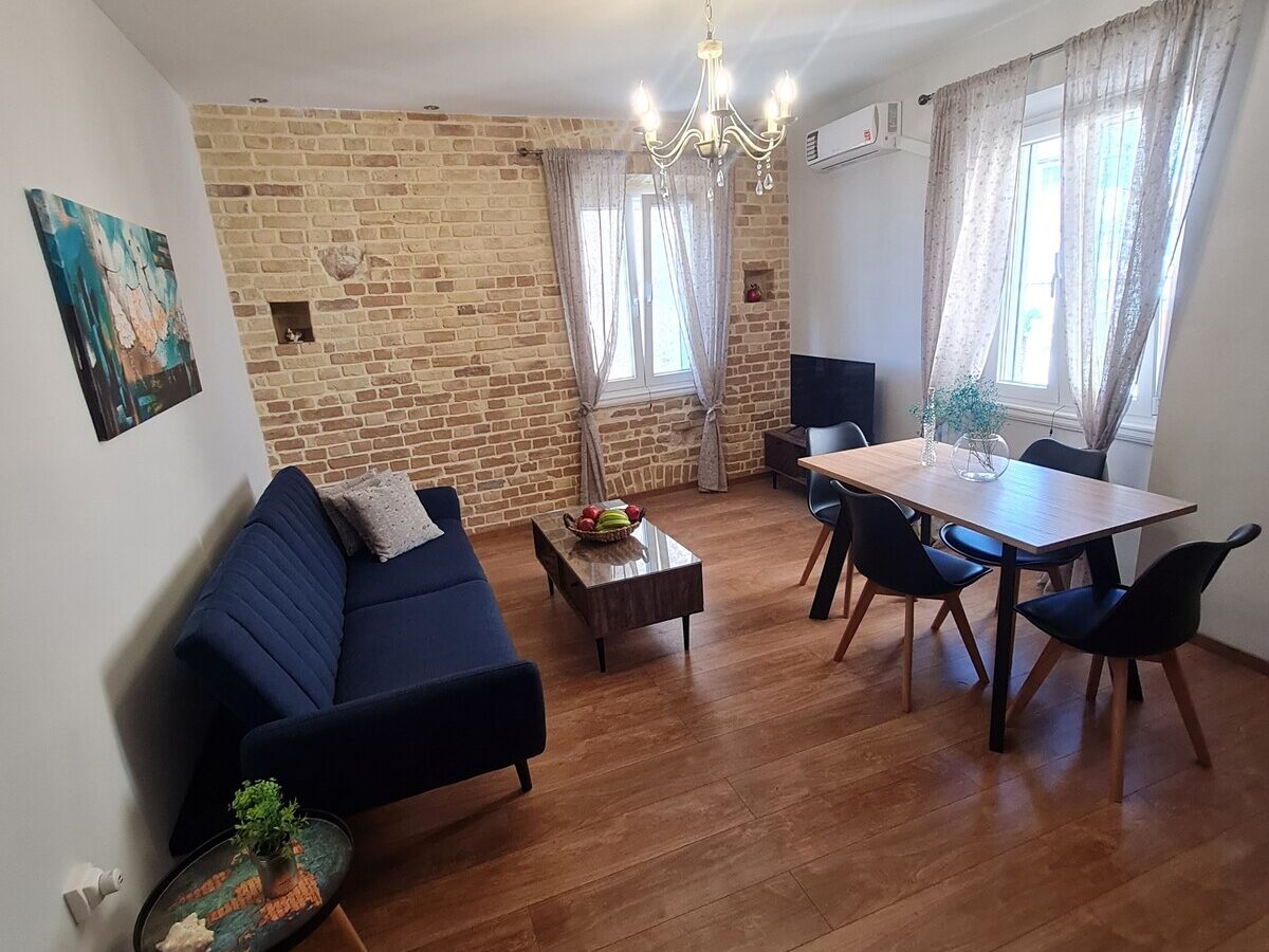 Casa di Martha, Apartment for Rent, Corfu Town Homes