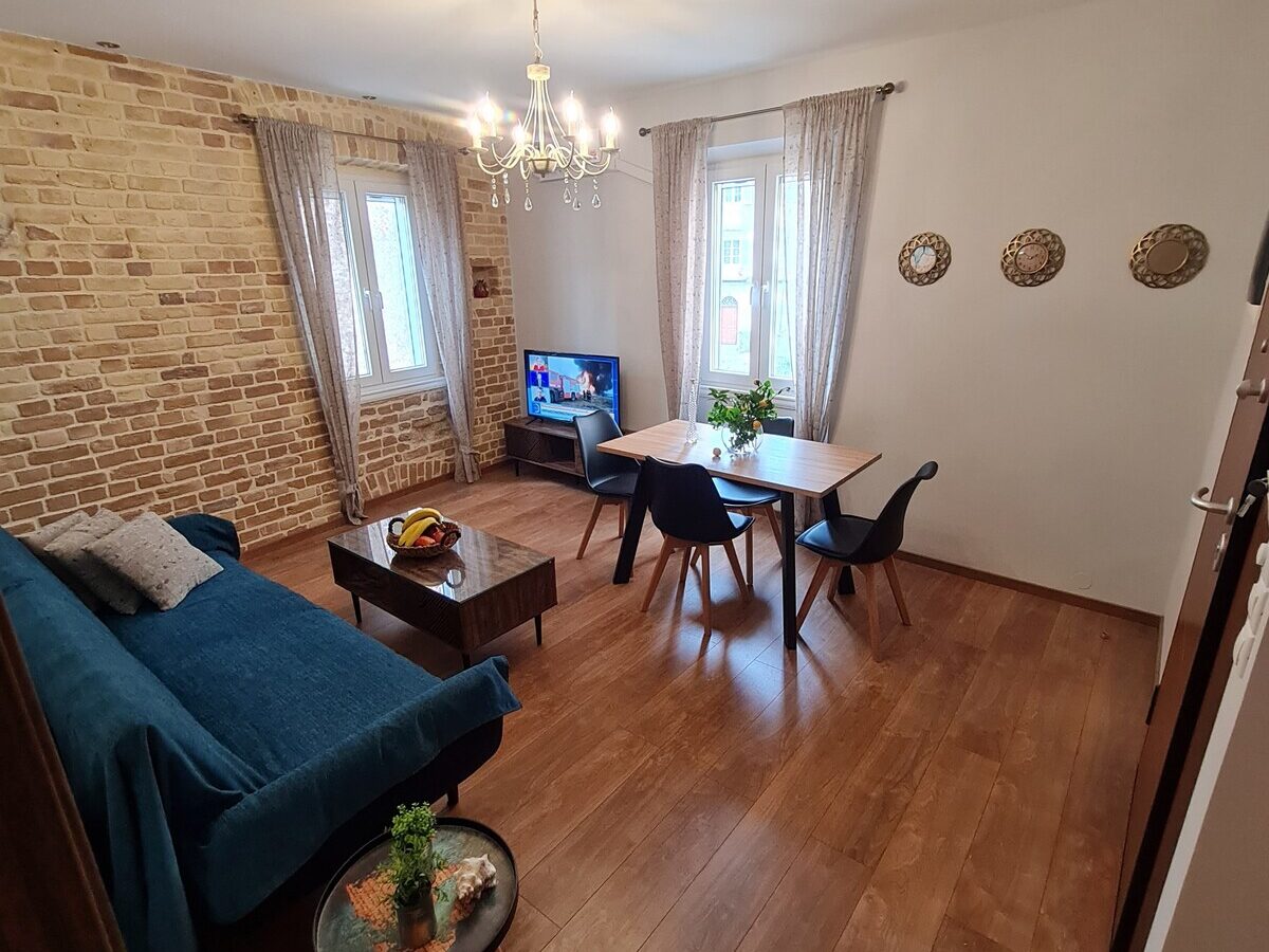 Casa di Martha, Apartment for Rent, Corfu Town Homes
