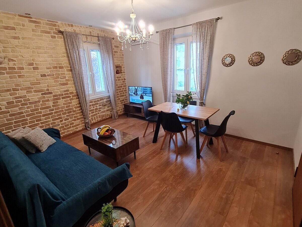Casa di Martha, Apartment for Rent, Corfu Town Homes
