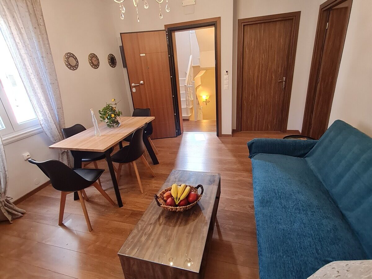 Casa di Martha, Apartment for Rent, Corfu Town Homes