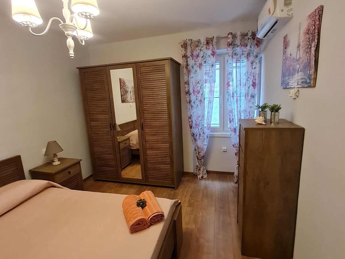 Double Bedroom, Casa di Martha, Apartment for Rent, Corfu Town Homes