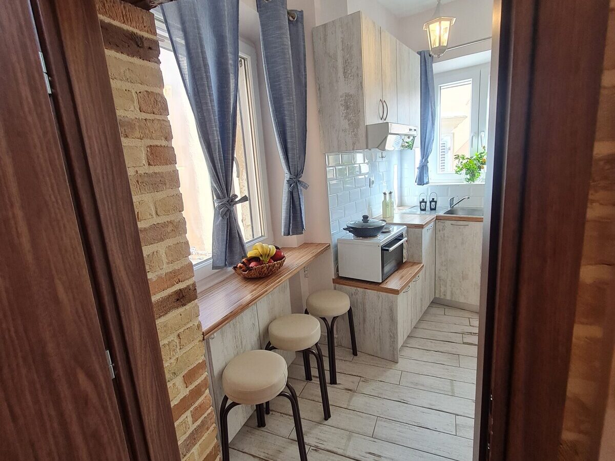 Fully equipped kitchen, Casa di Martha, Corfu Town Homes